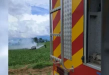 Bombeiros são surpreendidos por tentativa de atropelamento enquanto atendiam ocorrência de incêndio