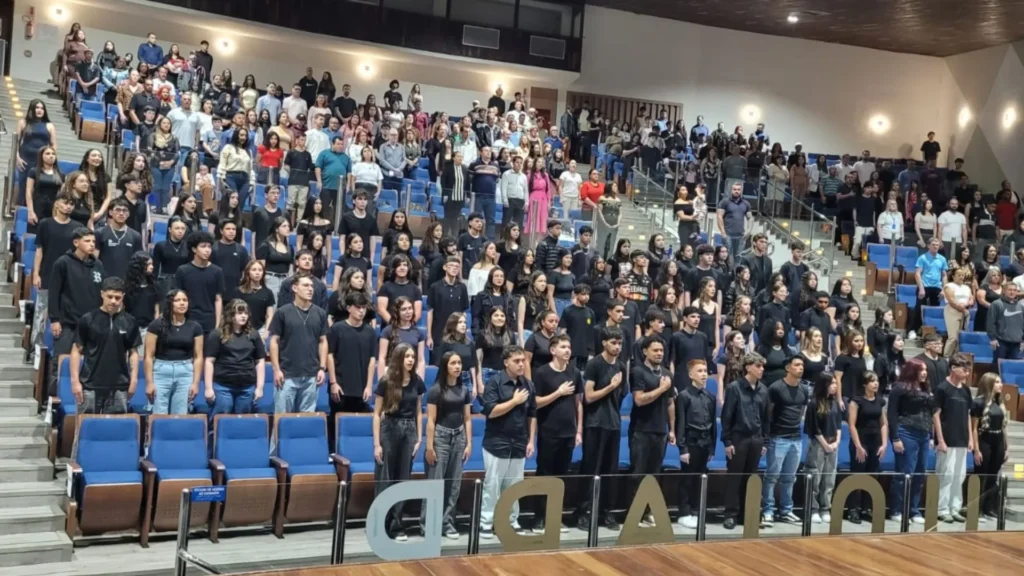 SENAI forma mais de 200 jovens em Caçador