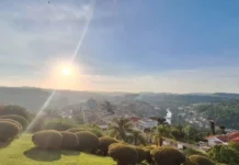 Santa Catarina terá domingo de calor intenso e risco de temporais isolados