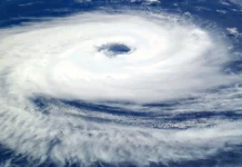 Ciclone traz temporais e risco alto de alagamentos em SC