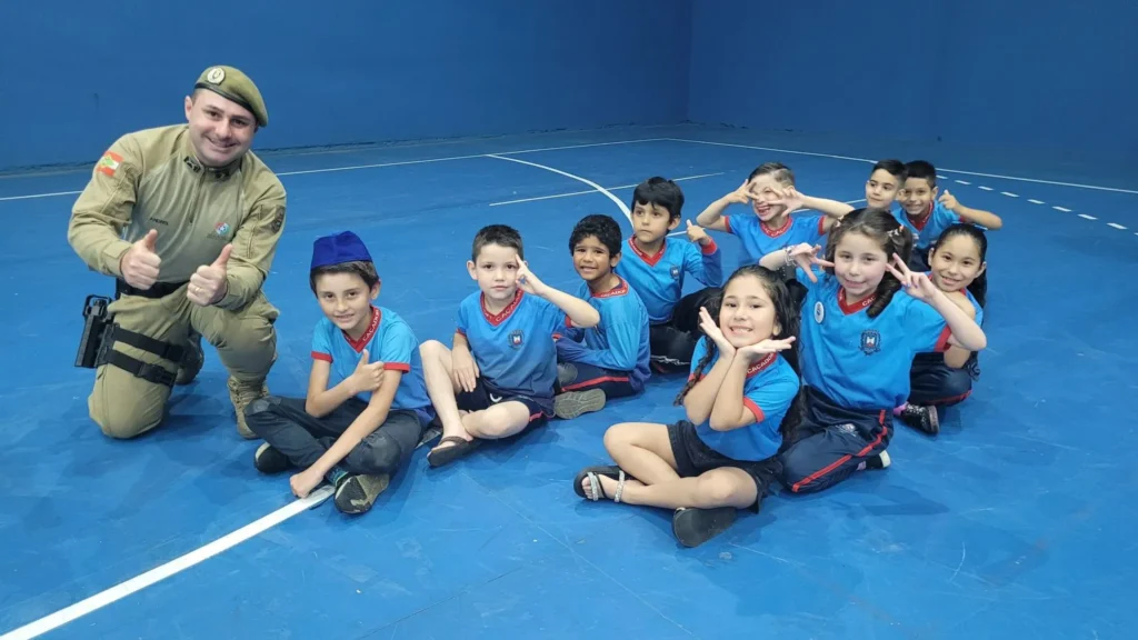 Formatura celebra 160 alunos do Programa Estudante Cidadão em Caçador