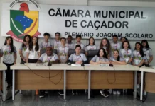 Vereadores mirins realizam a última sessão do ano