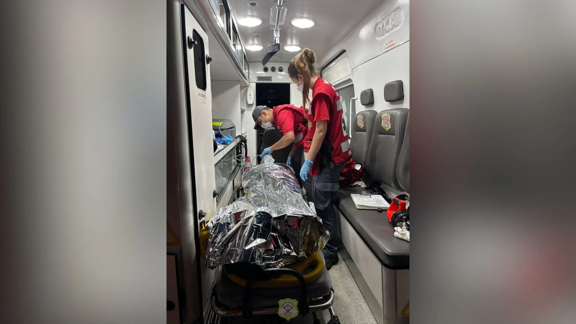 Jovem é resgatado após se ferir em cachoeira