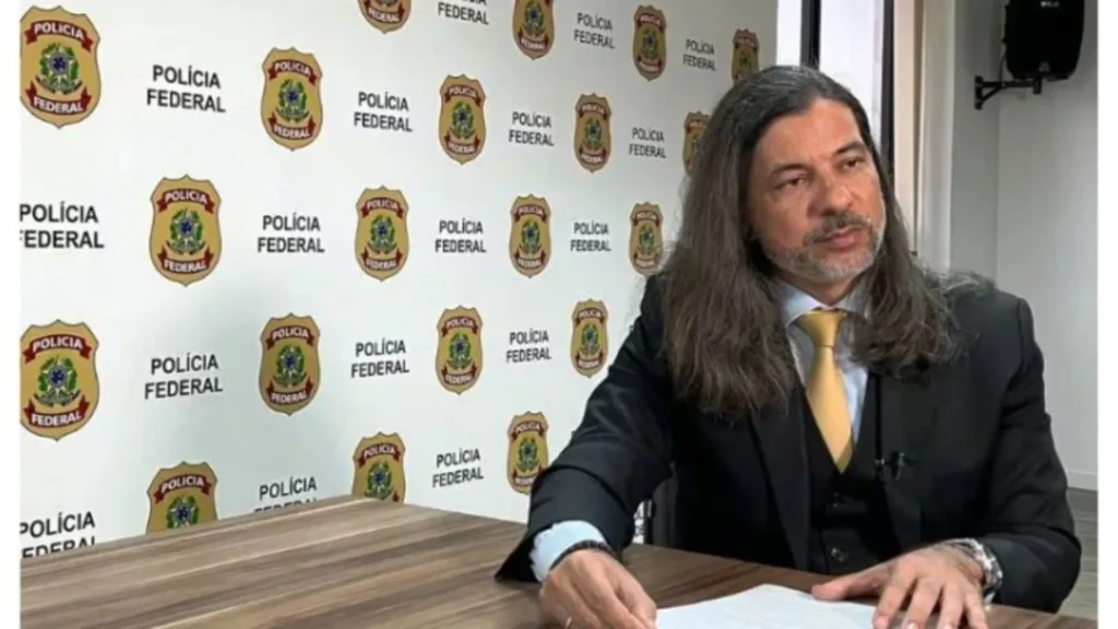 Filho de pedreiro e guitarrista assume Superintendência da Polícia Federal