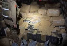 Caminhão com vinho, camarão e azeite é apreendido na SC-150 em Água Doce