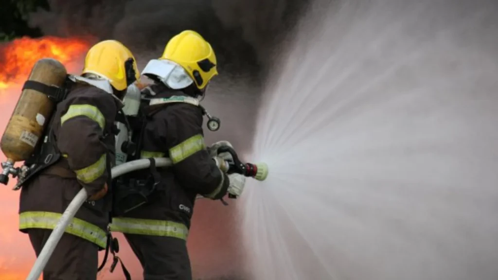 Três casas são atingidas por incêndios em Videira no primeiro dia de 2026