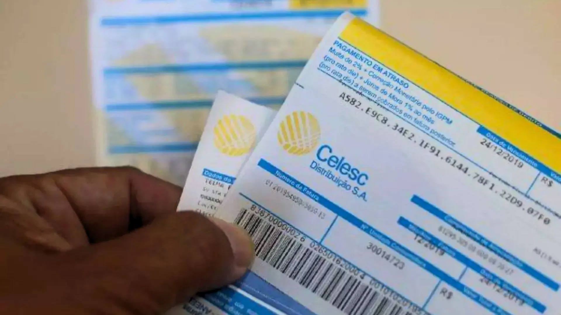 Celesc explica erro em faturas que gerou confusão no estado