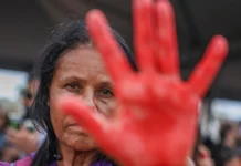 Em 2025, quatro mulheres foram assassinadas por dia no Brasil