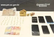 Três jovens são presos por tráfico de drogas em Treze Tílias