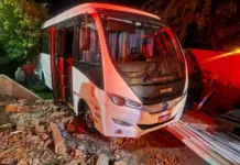 Micro-ônibus de Fraiburgo perde os freios e atropela motorista
