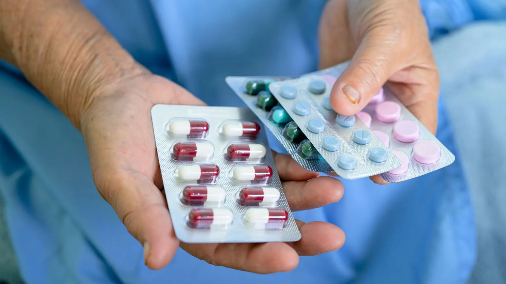 Nova resolução do Cofen autoriza prescrição de remédios por enfermeiros em todo o país