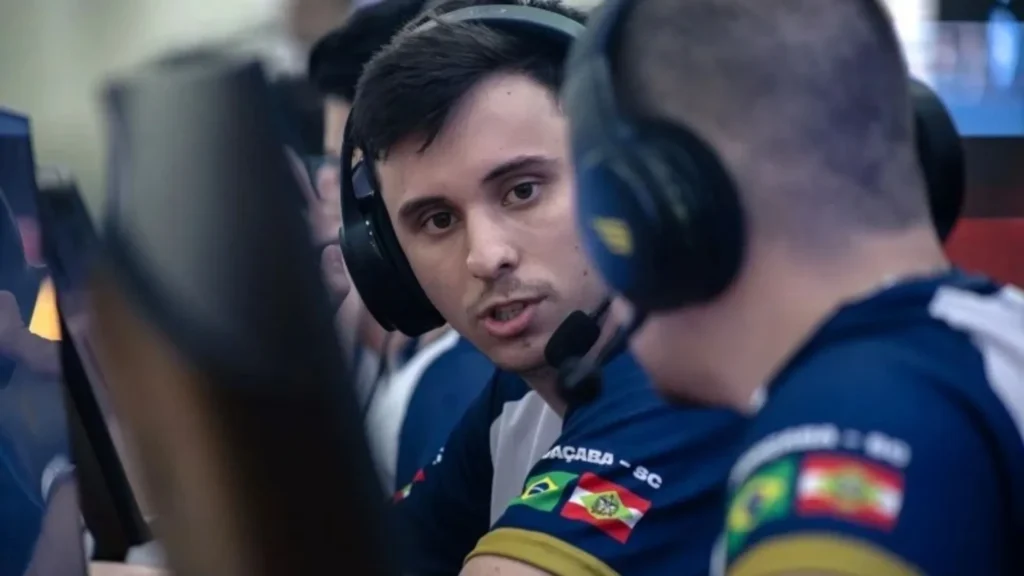 Atleta de Joaçaba é eleito o melhor do Brasil no CS2 universitário