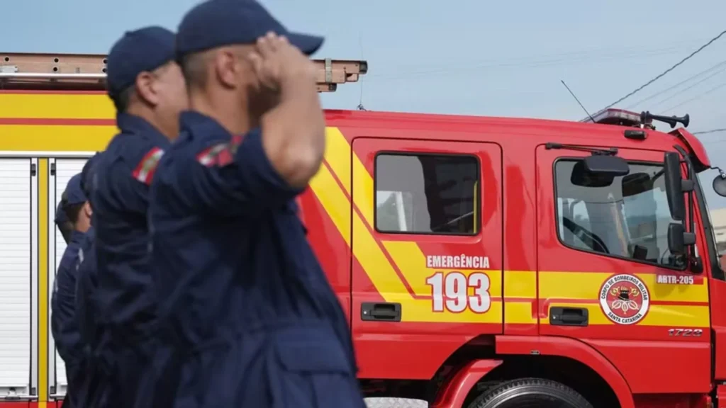 Bombeiros de SC abrem concurso com 110 vagas em todo estado