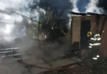 Incêndio destrói residência no interior de Videira e deixa morador com queimaduras leves