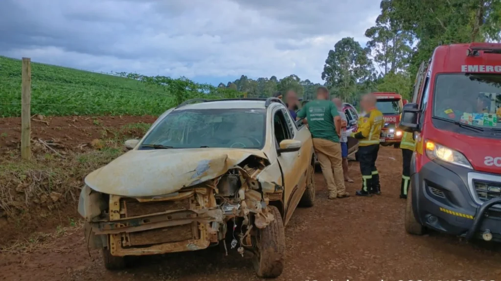 Colisão frontal deixa feridos no interior de Lebon Régis