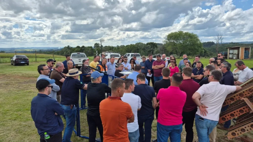Comitiva do RS visita Caçador para conhecer sistema antigranizo