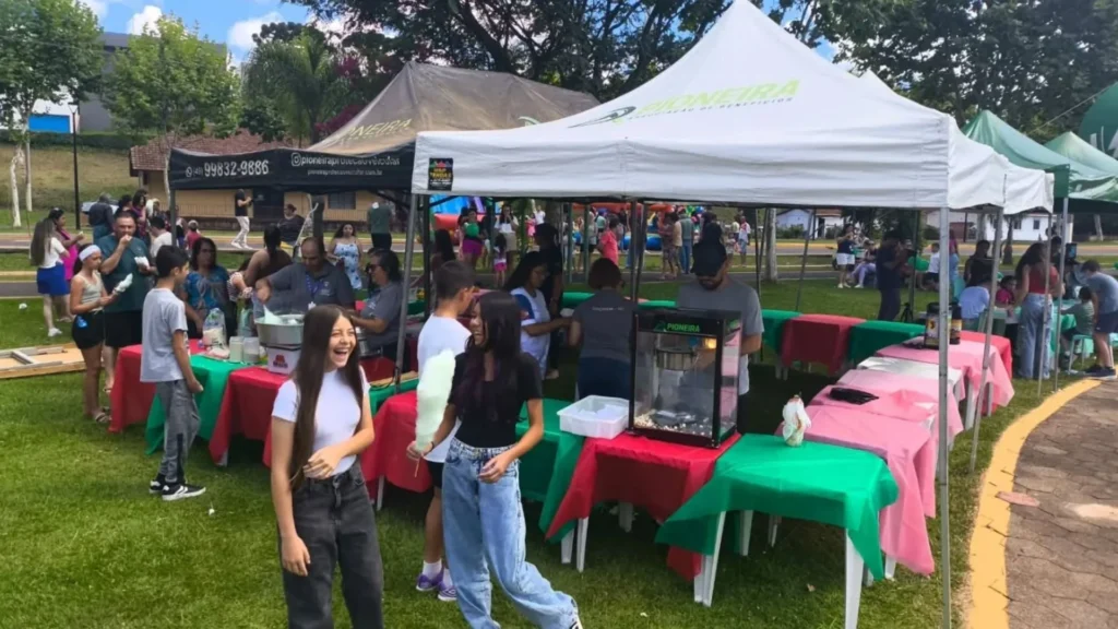 Rua de Lazer reúne centenas de pessoas no Parque Central de Caçador