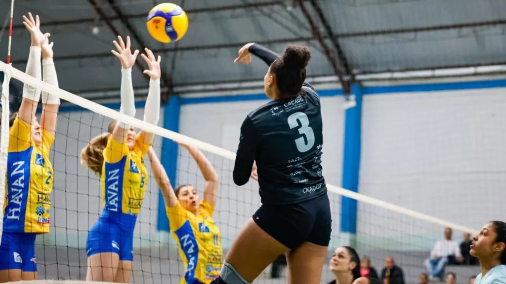 Napoli Caçador retoma atividades do vôlei feminino em 2026