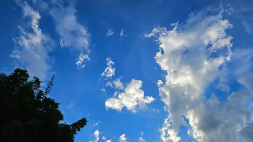 Tempo segue estável em Santa Catarina, mas temporais isolados podem ocorrer