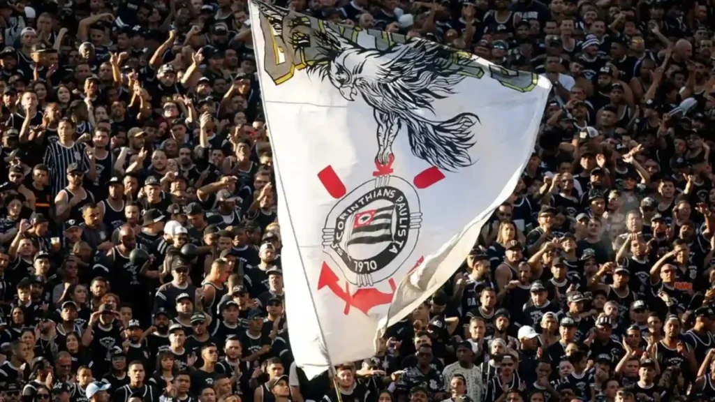 Corinthians domina e vence o Flamengo por 2 a 0 e conquista a Supercopa Rei