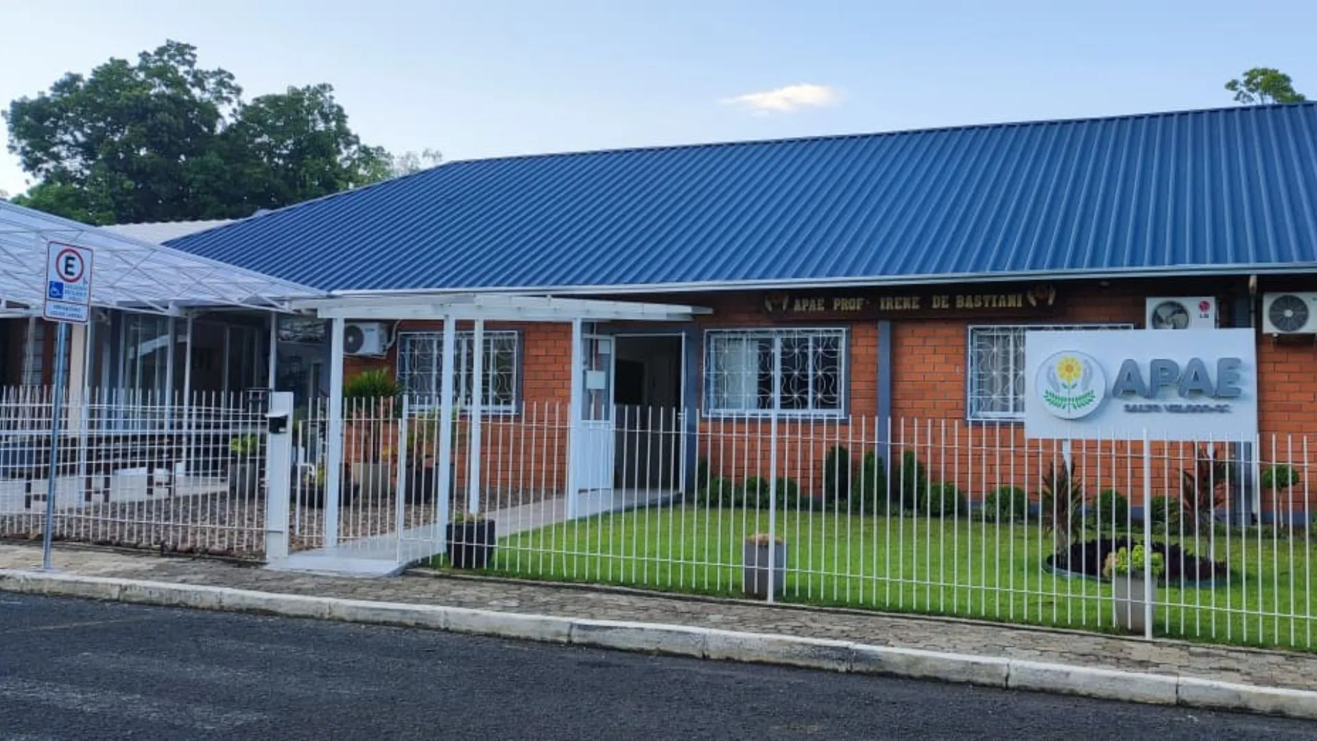 APAE de Salto Veloso é reinaugurada após reforma