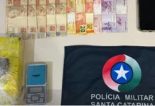 Polícia Militar apreende maconha e prende três suspeitos em Videira