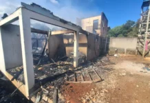 Casa é totalmente destruída pelo fogo em Monte Carlo