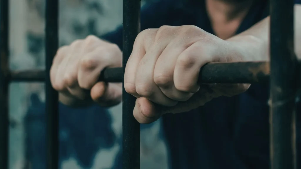 Detentos que mataram e comeram órgãos de colega de cela são condenados