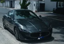 Carro milionário é guinchado com mais de R$ 47 mil em débitos em Balneário Camboriú