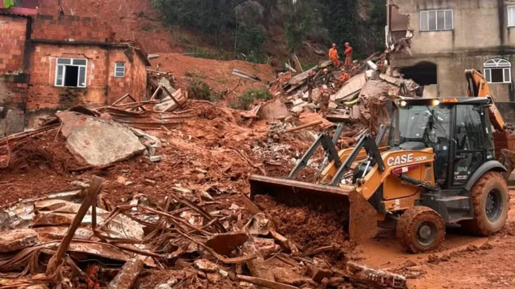 Fortes chuvas deixam 14 mortos e dezenas de desaparecidos em Minas Gerais
