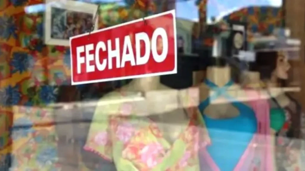 Governo adia regras para trabalho em feriados no comércio