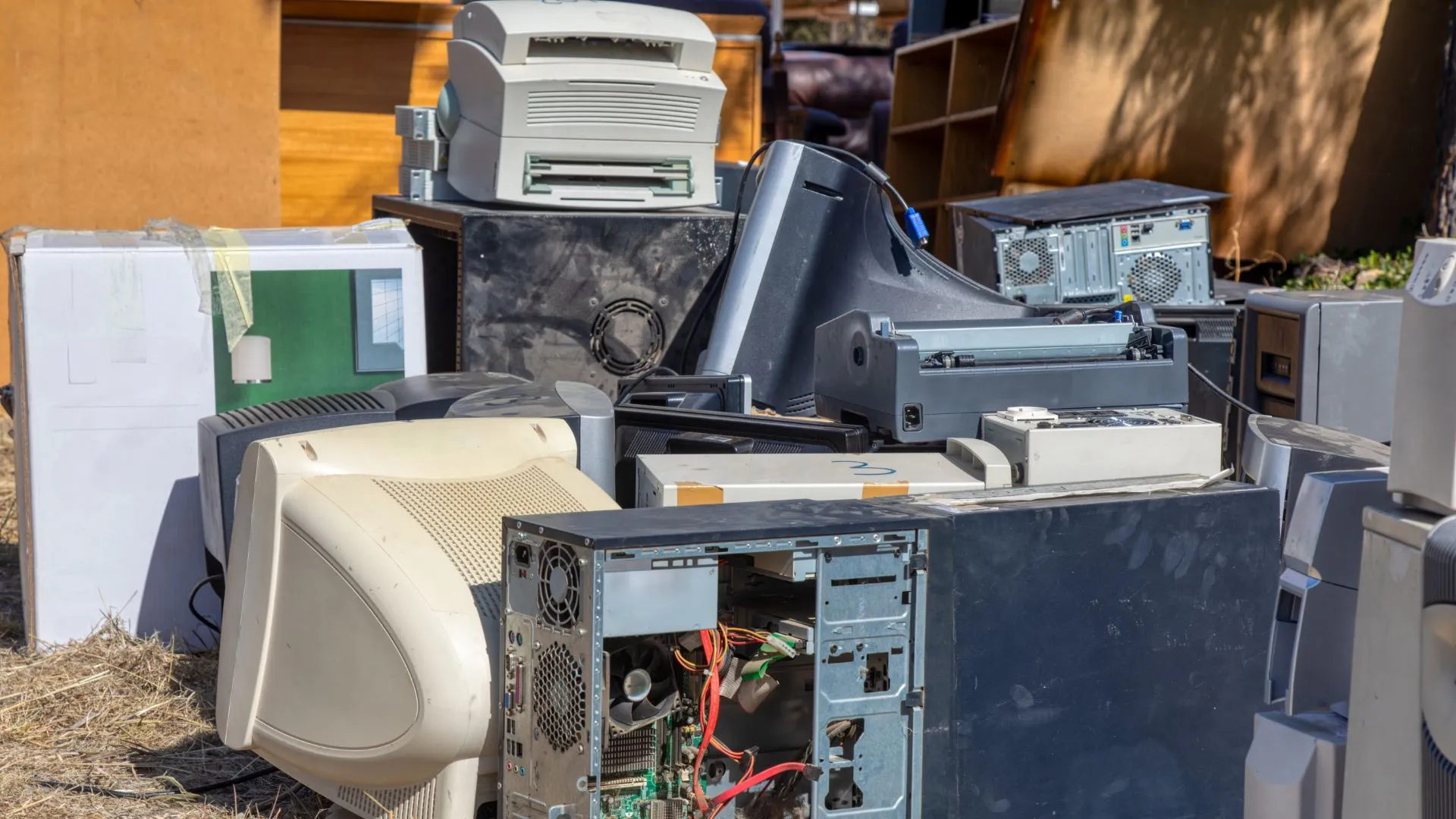 Tangará faz coleta de lixo eletrônico nesta sexta-feira