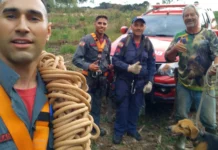 Heróis de farda salvam cachorro em área rural de SC