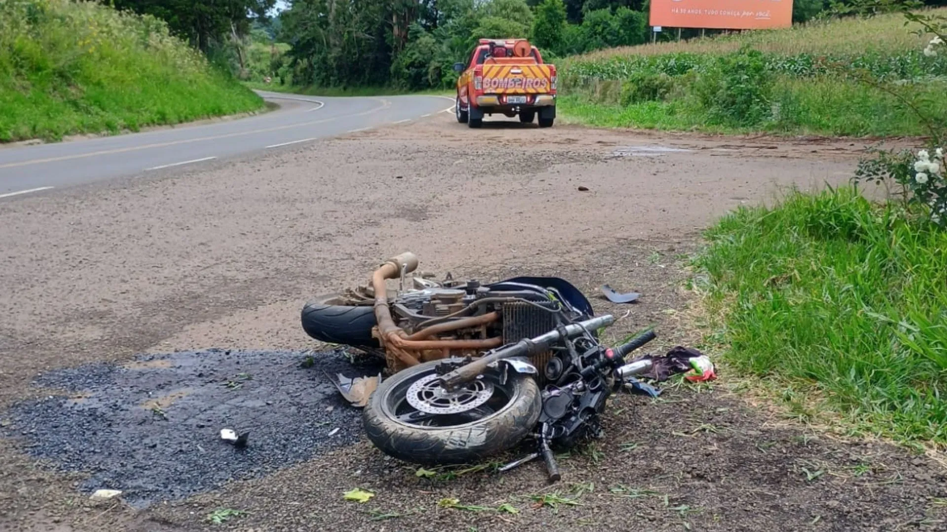 Acidente com motocicleta deixa jovem gravemente ferido em Lebon Régis