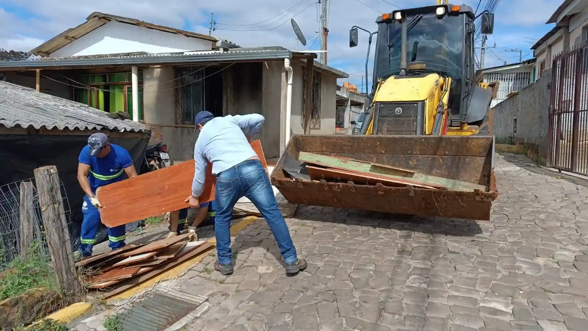 Ação Bota Fora chega ao bairro De Carli neste sábado para combater a dengue