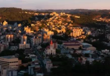 Economia forte, vinhos premiados e empresas que levam o nome de Videira para o mundo