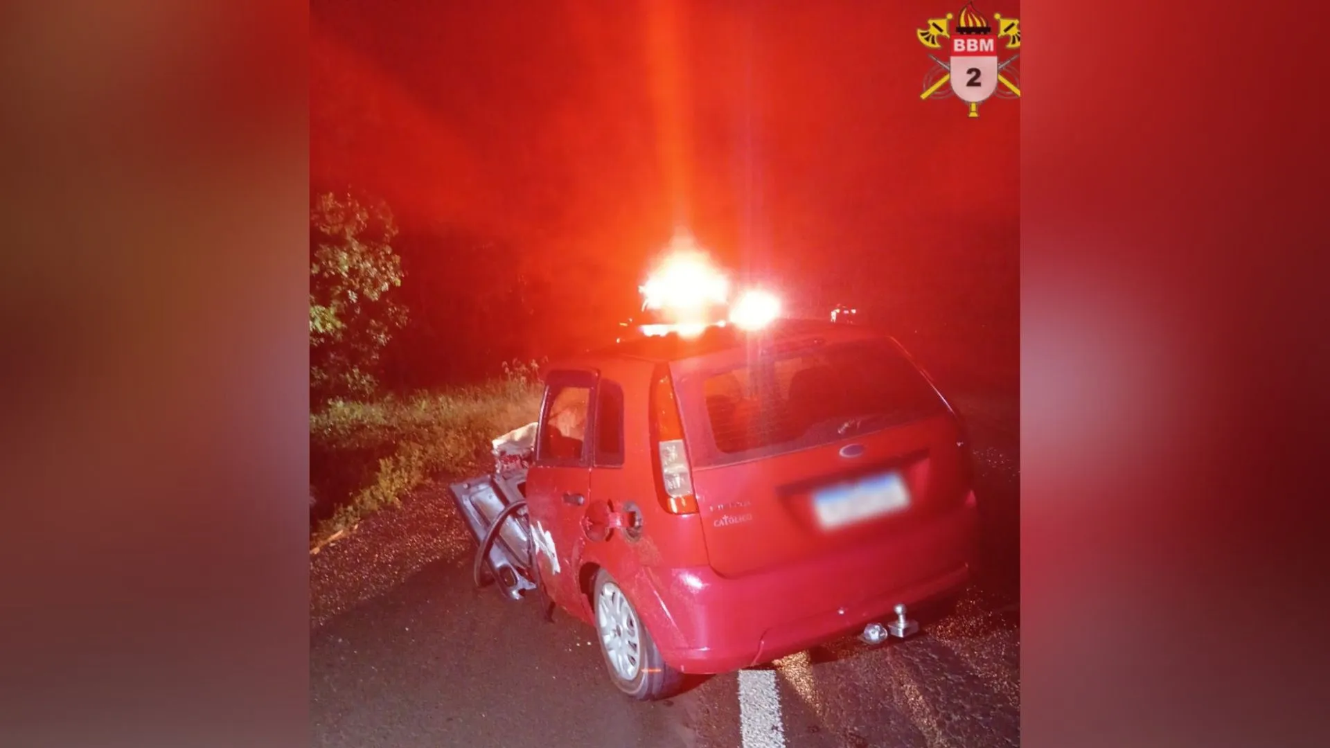 Colisão frontal deixa um morto na BR-470 no Meio Oeste