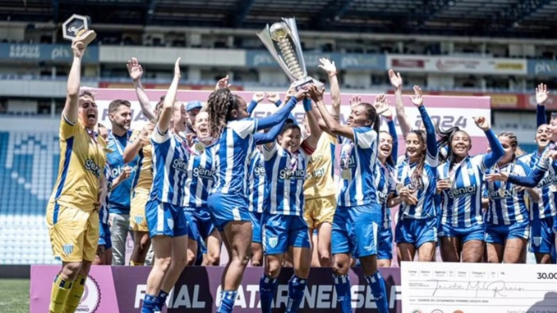 Avaí Feminino abre mão do Brasileirão A2 e enfrenta reestruturação