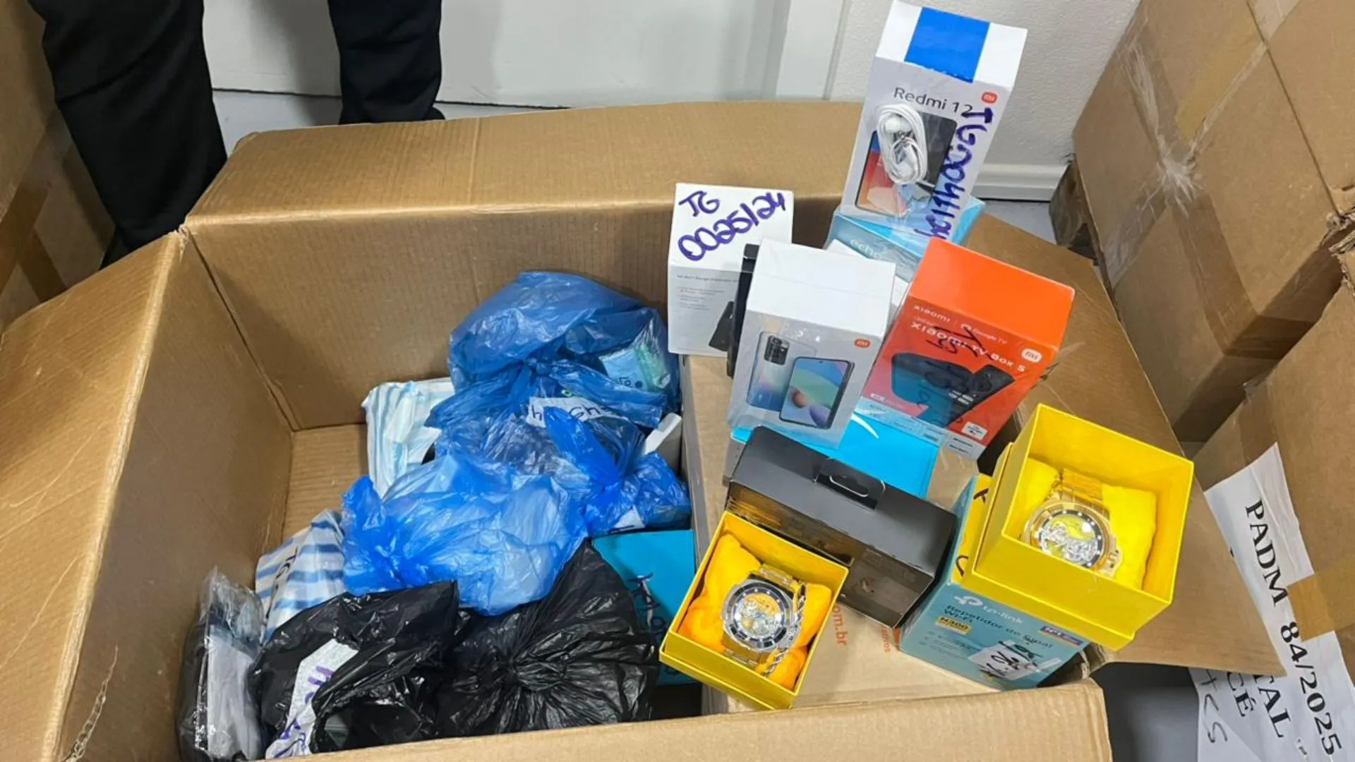 Hospital Maice promove bazar com produtos da Receita Federal