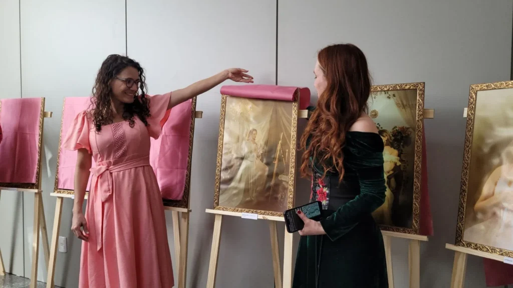 Projeto Musas transforma histórias de superação em arte