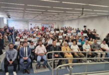 Diplomados os novos integrantes do Programa Câmara e Prefeitura Mirim Diplomados os novos integrantes do Programa Câmara e Prefeitura Mirim