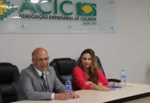 Acic/Caçador recebe homenagem da Alesc em visita da deputada Paulinha Acic/Caçador recebe homenagem da Alesc em visita da deputada Paulinha