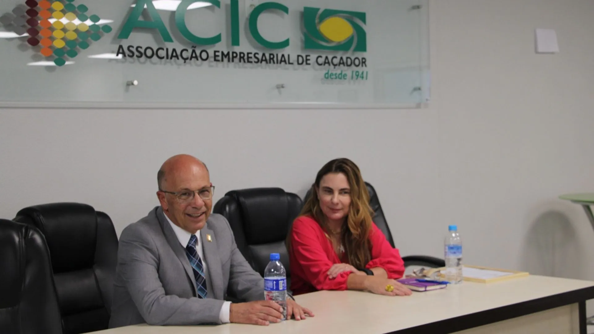 Acic/Caçador recebe homenagem da Alesc em visita da deputada Paulinha