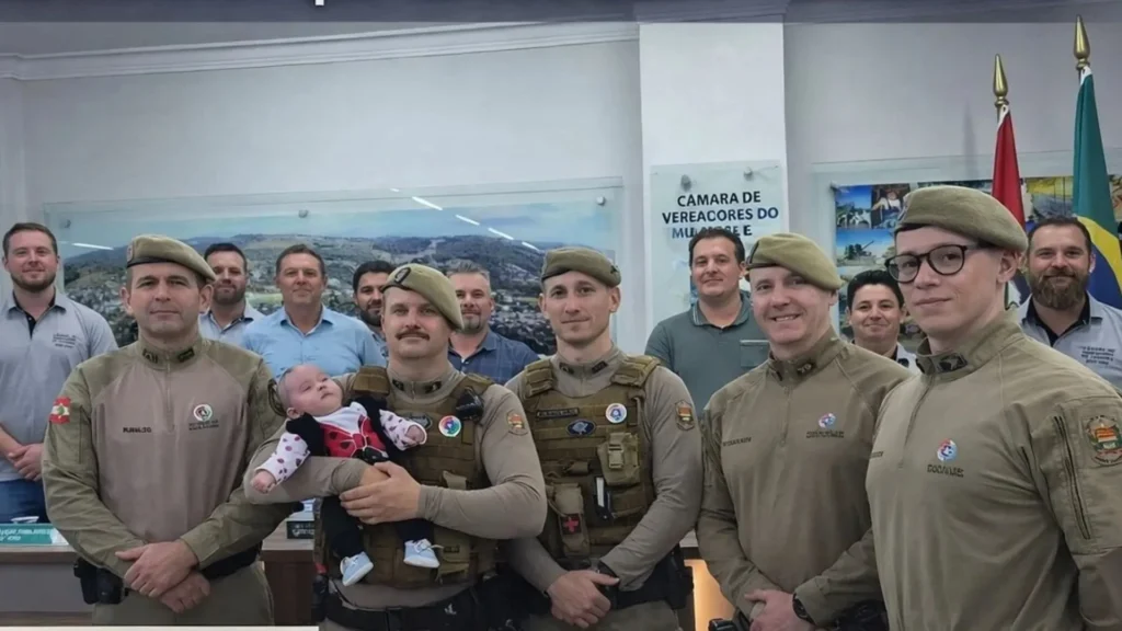 PM recebe Moção de Aplausos por salvar bebê em Luzerna