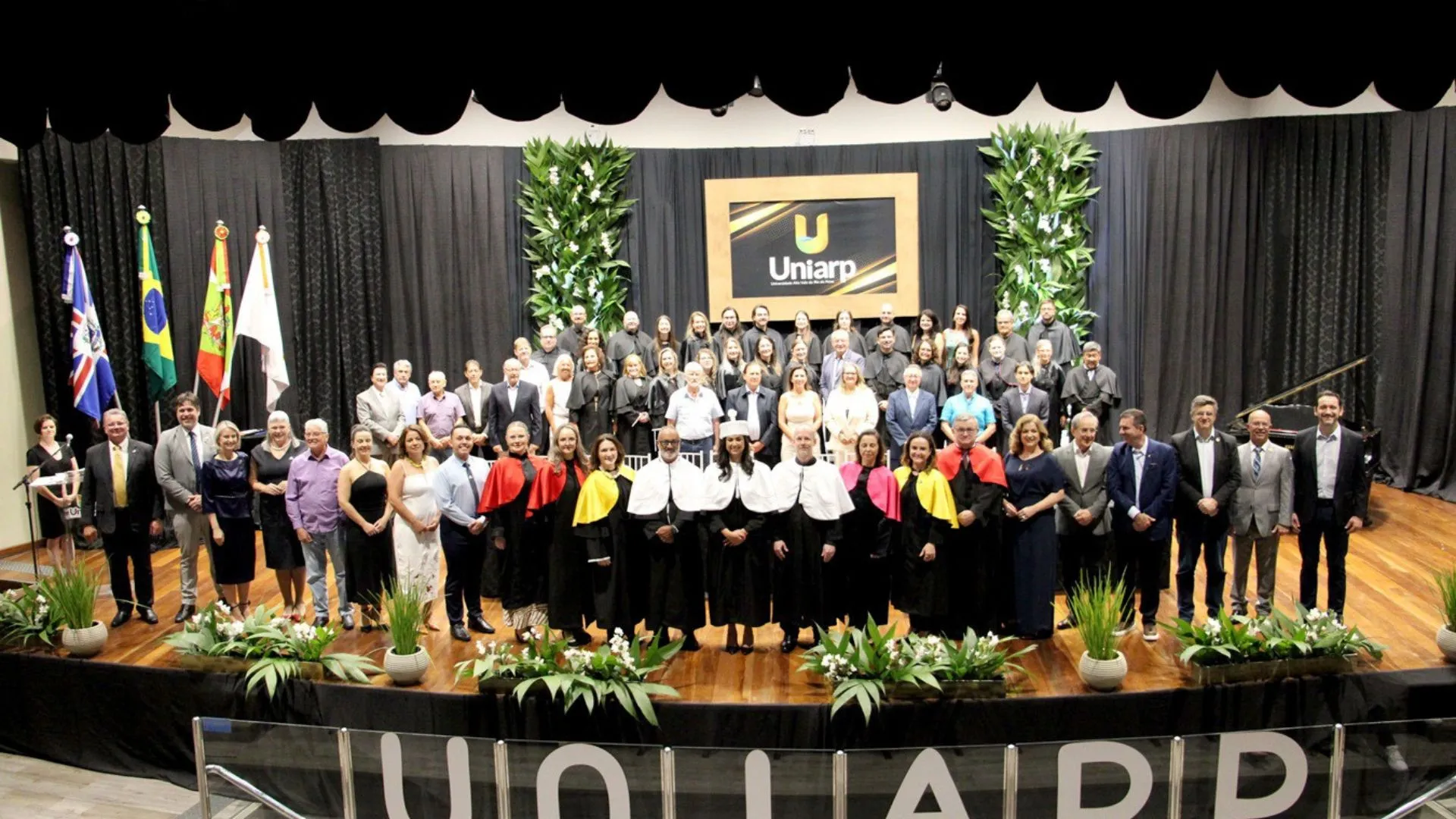 Uniarp empossa nova Diretoria Executiva, Conselhos e Reitoria