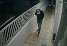 VÍDEOS: PM de Caçador procura suspeitos por furtos em residências