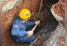 Trabalhador é soterrado durante obra de esgoto em SC