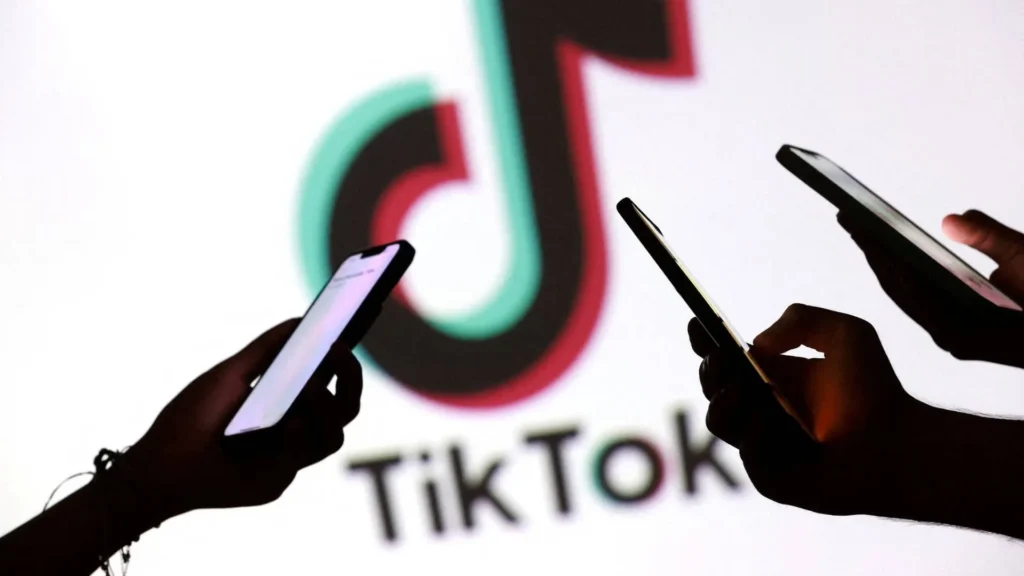 Entenda as novas regras do TikTok para adolescentes