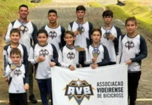 BMX Videira conquista títulos e mostra força no início da temporada