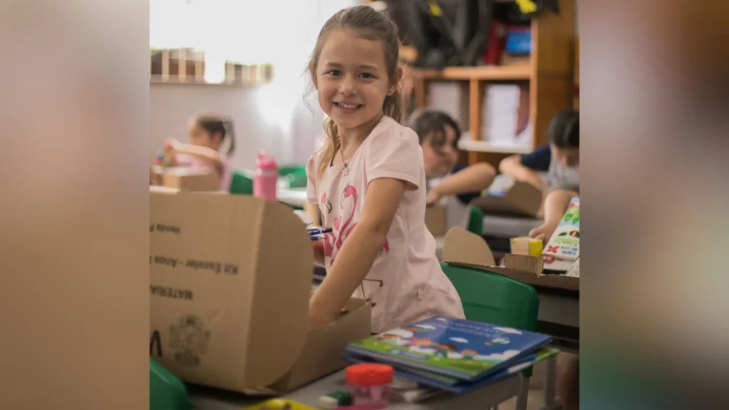 Material escolar chega às mãos de mais de 7 mil alunos em Videira